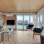 Stunning In With Kitchen فابورغ